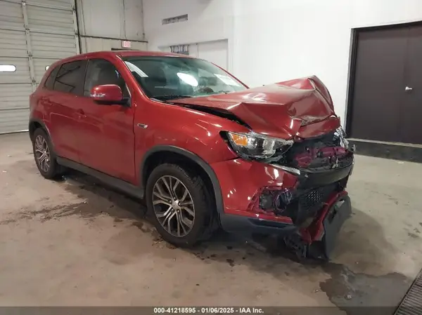 JA4AP3AU0KU017082 2019 MITSUBISHI OUTLANDER - Image 1