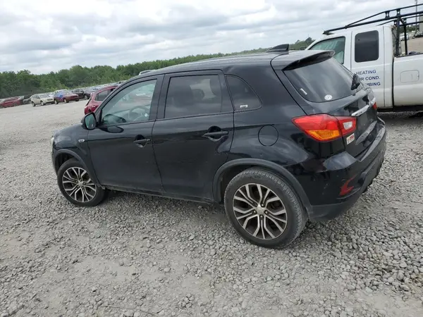 JA4AP3AU0KU017552 2019 MITSUBISHI OUTLANDER - Image 2