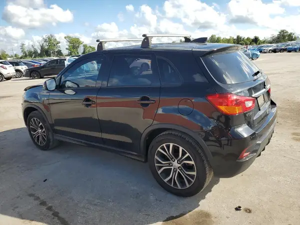 JA4AP3AU0KU018619 2019 MITSUBISHI OUTLANDER - Image 2
