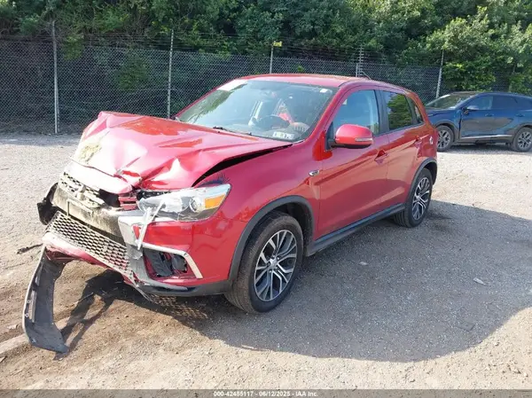 JA4AP3AU0KU018667 2019 MITSUBISHI OUTLANDER - Image 2