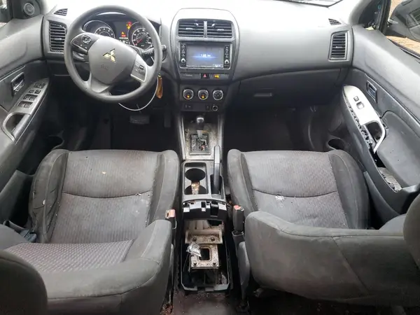 JA4AP3AU0KU018751 2019 MITSUBISHI OUTLANDER - Image 8