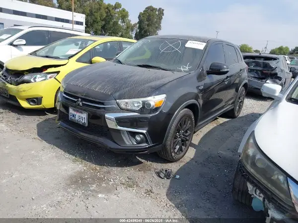 JA4AP3AU0KU018832 2019 MITSUBISHI OUTLANDER - Image 2