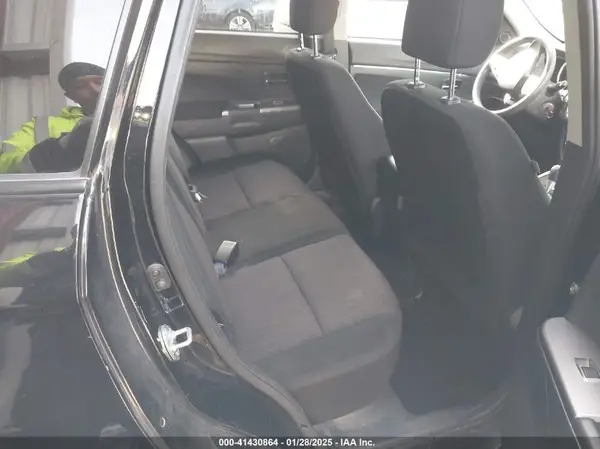 JA4AP3AU0KU023366 2019 MITSUBISHI OUTLANDER - Image 8