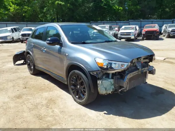 JA4AP3AU0KU027160 2019 MITSUBISHI OUTLANDER - Image 1