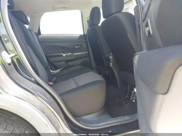 JA4AP3AU0KU029992 2019 MITSUBISHI OUTLANDER - Image 8