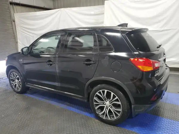 JA4AP3AU0KU030544 2019 MITSUBISHI OUTLANDER - Image 2