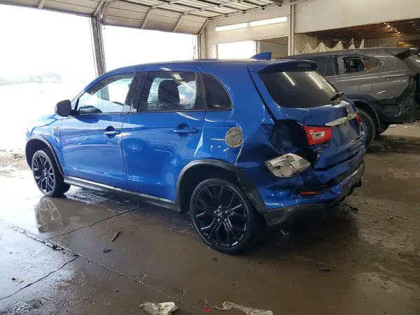 JA4AP3AU0KU030978 2019 MITSUBISHI OUTLANDER - Image 2