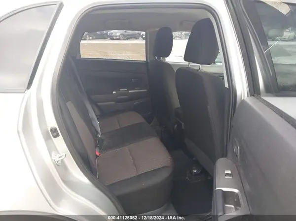 JA4AP3AU0KU032200 2019 MITSUBISHI OUTLANDER - Image 8
