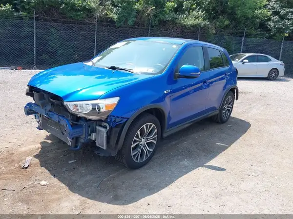JA4AP3AU0KU033623 2019 MITSUBISHI OUTLANDER - Image 2