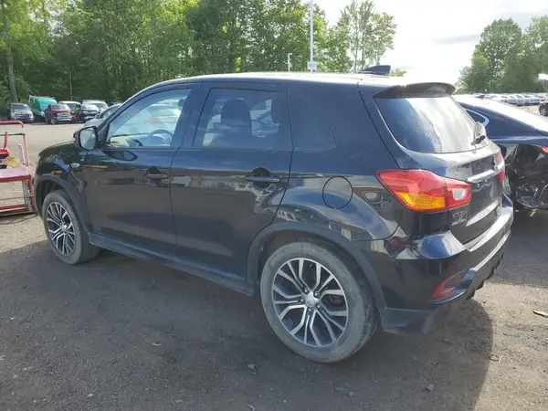 JA4AP3AU0KU033850 2019 MITSUBISHI OUTLANDER - Image 2