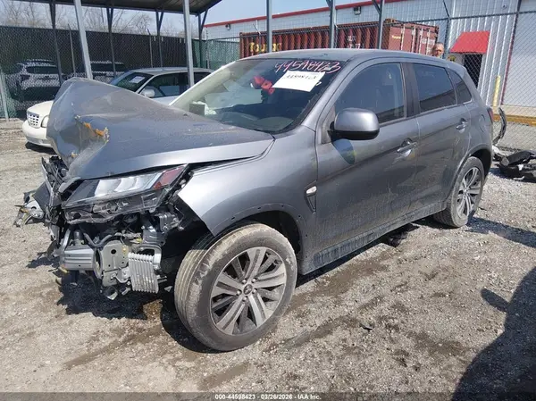 JA4AP3AU0LU005144 2020 MITSUBISHI OUTLANDER - Image 2