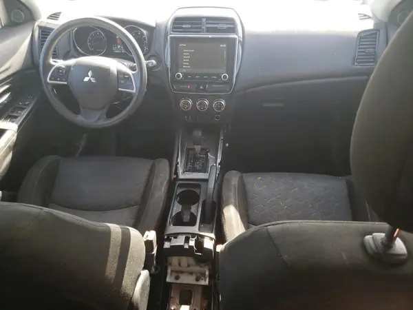 JA4AP3AU0LU005919 2020 MITSUBISHI OUTLANDER - Image 8