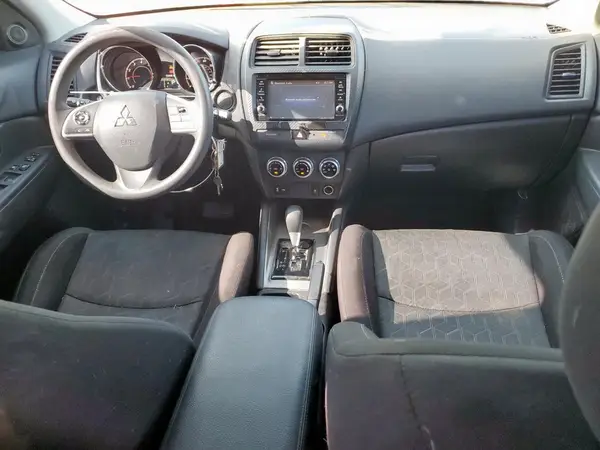 JA4AP3AU0LU013647 2020 MITSUBISHI OUTLANDER - Image 8
