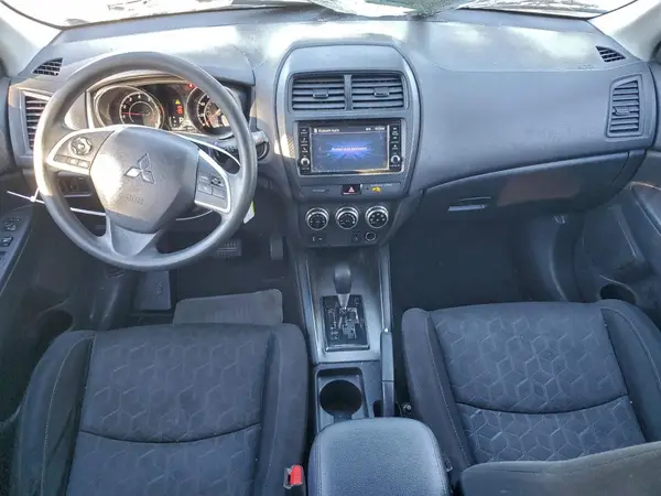 JA4AP3AU0LU015091 2020 MITSUBISHI OUTLANDER - Image 8