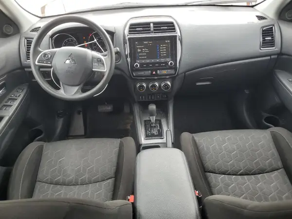 JA4AP3AU0LU020615 2020 MITSUBISHI OUTLANDER - Image 8