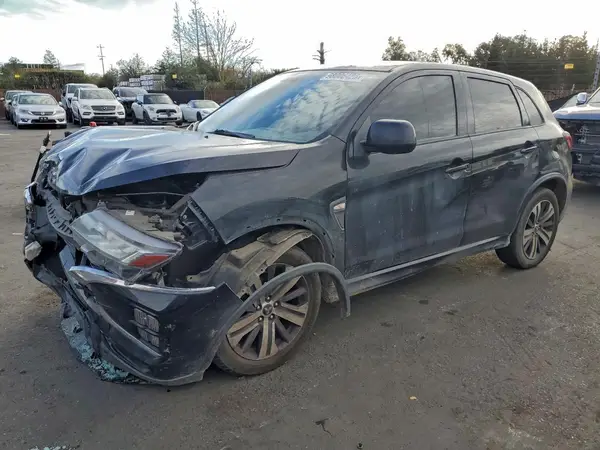 JA4AP3AU0LU021425 2020 MITSUBISHI OUTLANDER - Image 1