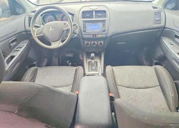 JA4AP3AU0LU027175 2020 MITSUBISHI OUTLANDER - Image 8