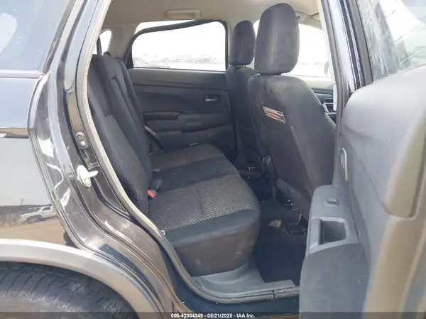 JA4AP3AU1GZ026237 2016 MITSUBISHI OUTLANDER - Image 8