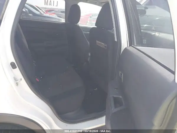 JA4AP3AU1GZ031809 2016 MITSUBISHI OUTLANDER - Image 8