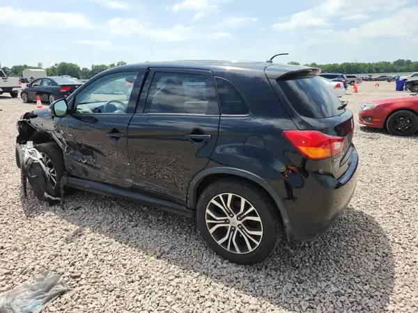 JA4AP3AU1GZ037996 2016 MITSUBISHI OUTLANDER - Image 2