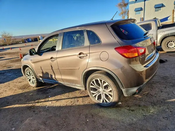 JA4AP3AU1GZ039845 2016 MITSUBISHI OUTLANDER - Image 2