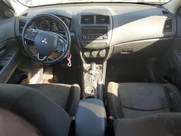 JA4AP3AU1GZ049338 2016 MITSUBISHI OUTLANDER - Image 8
