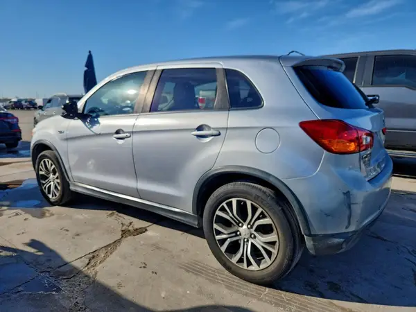 JA4AP3AU1GZ053261 2016 MITSUBISHI OUTLANDER - Image 2