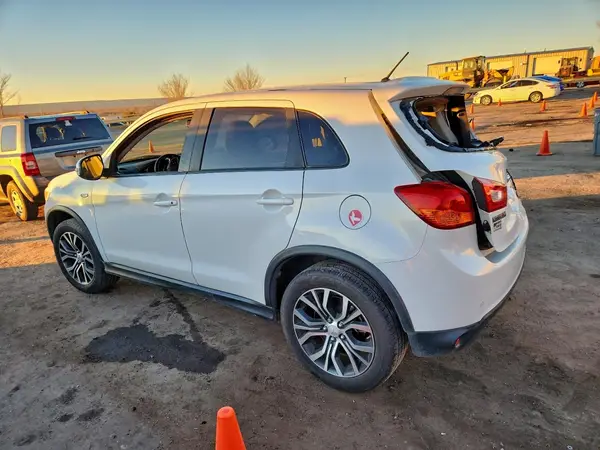 JA4AP3AU1GZ063286 2016 MITSUBISHI OUTLANDER - Image 2
