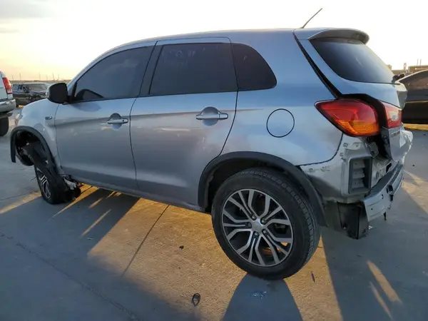 JA4AP3AU1GZ065474 2016 MITSUBISHI OUTLANDER - Image 2