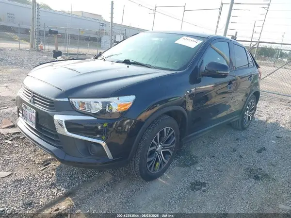 JA4AP3AU1GZ065717 2016 MITSUBISHI OUTLANDER - Image 2
