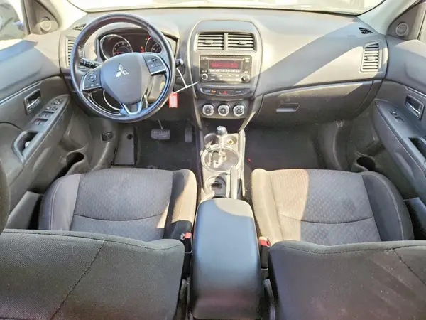 JA4AP3AU1HZ002716 2017 MITSUBISHI OUTLANDER - Image 8