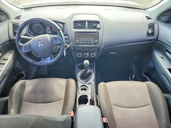 JA4AP3AU1HZ006829 2017 MITSUBISHI OUTLANDER - Image 8