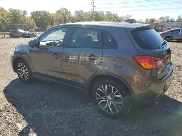 JA4AP3AU1HZ009276 2017 MITSUBISHI OUTLANDER - Image 2