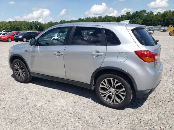 JA4AP3AU1HZ009410 2017 MITSUBISHI OUTLANDER - Image 2