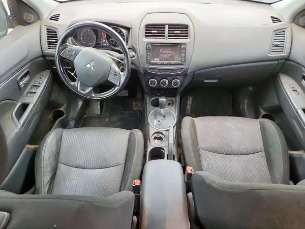 JA4AP3AU1HZ012856 2017 MITSUBISHI OUTLANDER - Image 8