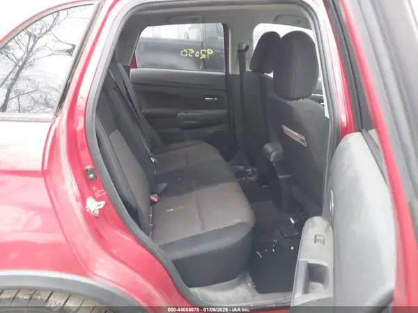 JA4AP3AU1HZ020973 2017 MITSUBISHI OUTLANDER - Image 8