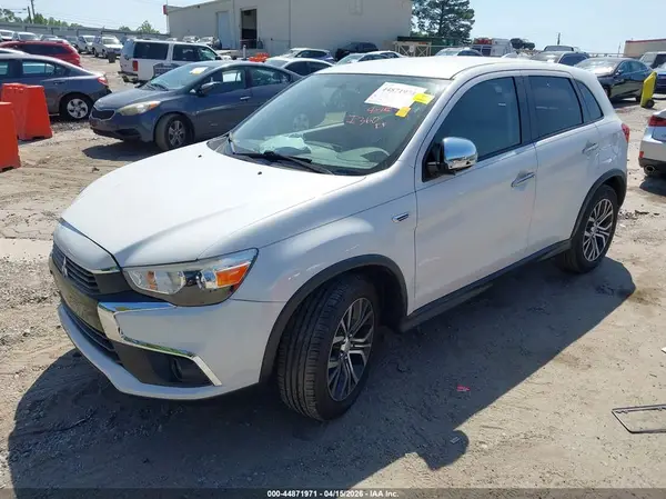 JA4AP3AU1HZ021802 2017 MITSUBISHI OUTLANDER - Image 2