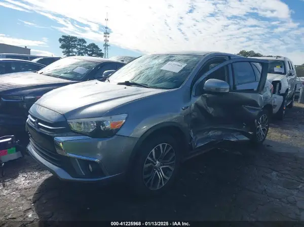 JA4AP3AU1HZ023453 2017 MITSUBISHI OUTLANDER - Image 2