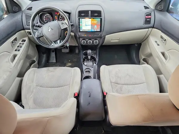 JA4AP3AU1HZ026871 2017 MITSUBISHI OUTLANDER - Image 8