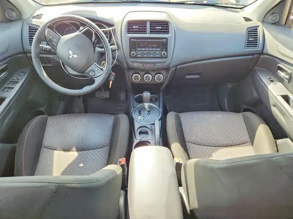 JA4AP3AU1HZ028085 2017 MITSUBISHI OUTLANDER - Image 8