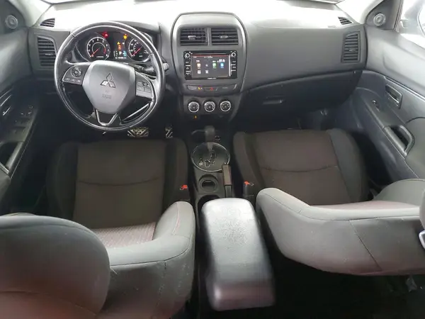 JA4AP3AU1HZ047445 2017 MITSUBISHI OUTLANDER - Image 8