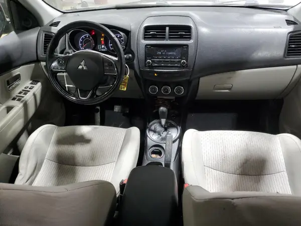 JA4AP3AU1HZ049874 2017 MITSUBISHI OUTLANDER - Image 8