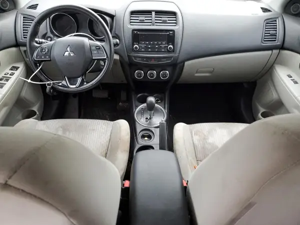 JA4AP3AU1HZ056856 2017 MITSUBISHI OUTLANDER - Image 8
