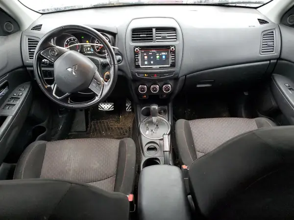 JA4AP3AU1HZ057151 2017 MITSUBISHI OUTLANDER - Image 8