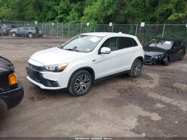 JA4AP3AU1HZ060180 2017 MITSUBISHI OUTLANDER - Image 1