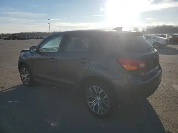 JA4AP3AU1HZ060583 2017 MITSUBISHI OUTLANDER - Image 2