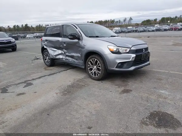 JA4AP3AU1HZ065153 2017 MITSUBISHI OUTLANDER - Image 1