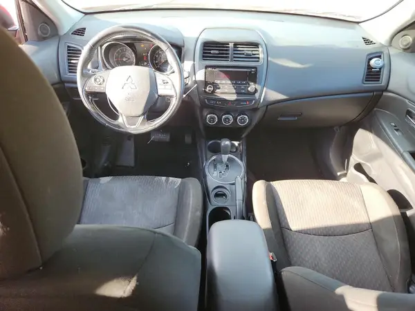 JA4AP3AU1HZ065377 2017 MITSUBISHI OUTLANDER - Image 8