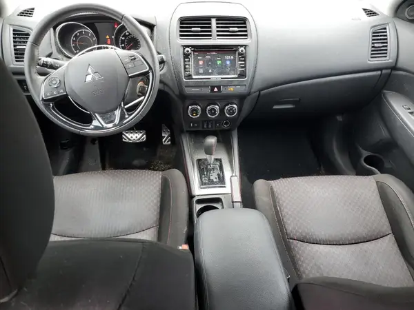 JA4AP3AU1JU007871 2018 MITSUBISHI OUTLANDER - Image 8
