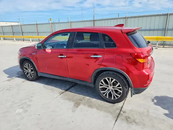 JA4AP3AU1JU009443 2018 MITSUBISHI OUTLANDER - Image 2